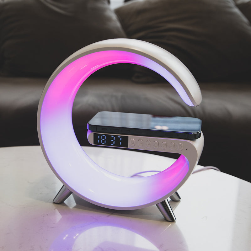 Luminária Inteligente GP-4, Estação 4 em 1 (Bluetooth, Alarme, Carregador, Luminária)